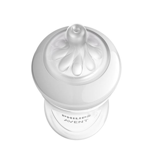 Philips Avent 0m+ Natural Response Newborn Gift Set